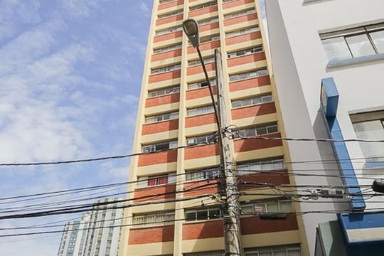 Fachada de kitnet/studio para alugar com 1 quarto, 55m² em Centro, Campinas
