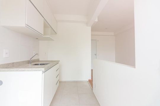 Cozinha de apartamento para alugar com 1 quarto, 34m² em Presidente Altino, Osasco