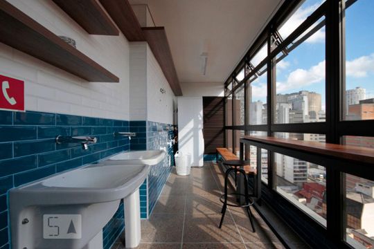 Lavanderia de kitnet/studio para alugar com 1 quarto, 30m² em República, São Paulo
