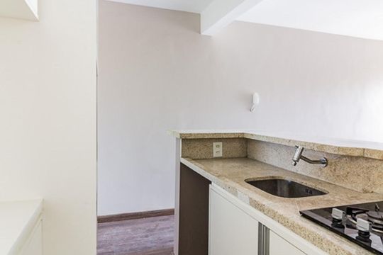 Cozinha de apartamento para alugar com 1 quarto, 45m² em Cidade Baixa, Porto Alegre