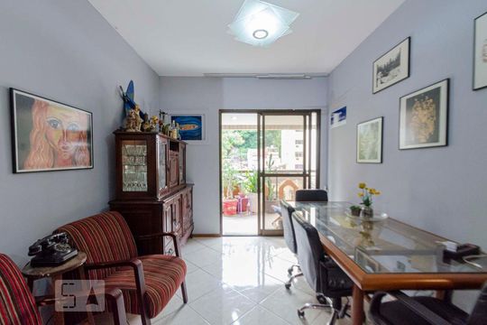 Sala de apartamento à venda com 4 quartos, 120m² em Tijuca, Rio de Janeiro