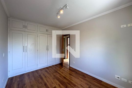 Quarto 2 de casa para alugar com 3 quartos, 191m² em Jardim Santo Amaro, São Paulo