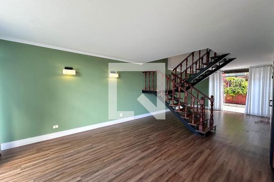 Sala de casa para alugar com 3 quartos, 191m² em Jardim Santo Amaro, São Paulo