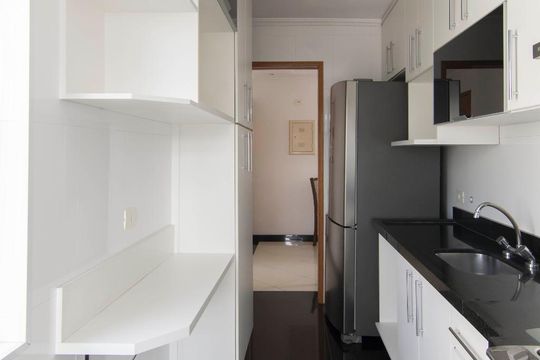 Cozinha de apartamento para alugar com 2 quartos, 70m² em Lauzane Paulista, São Paulo