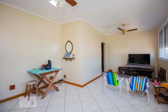 Apartamento para alugar com 2 quartos, 70m² em Sarandi, Porto Alegre
