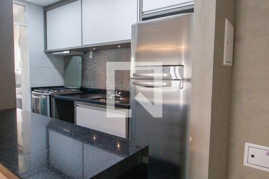 Cozinha de apartamento para alugar com 2 quartos, 69m² em Vila Andrade, São Paulo