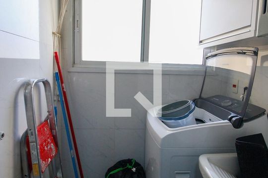 Área de Serviço de apartamento para alugar com 2 quartos, 69m² em Vila Andrade, São Paulo