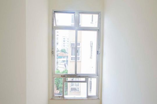 Quarto 1 de apartamento para alugar com 2 quartos, 60m² em Grajaú, Rio de Janeiro
