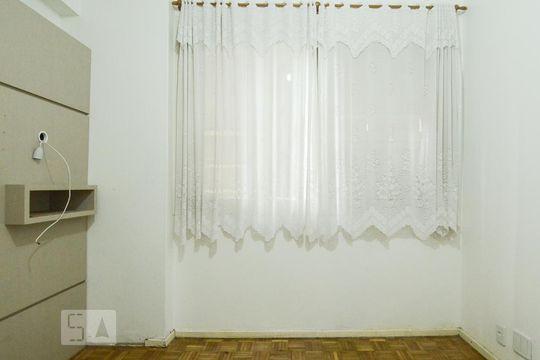 Sala de apartamento para alugar com 2 quartos, 43m² em Centro Histórico, Porto Alegre