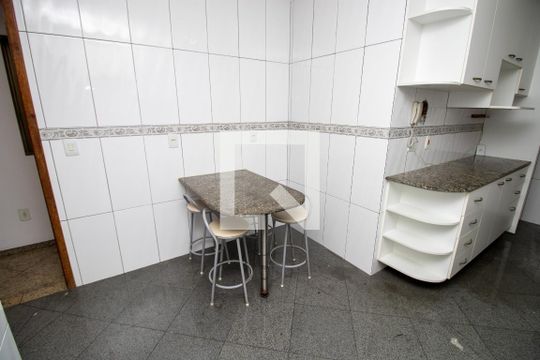 Cozinha de apartamento à venda com 3 quartos, 180m² em Recreio dos Bandeirantes, Rio de Janeiro