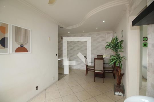Sala de apartamento à venda com 2 quartos, 60m² em Jacarepaguá, Rio de Janeiro