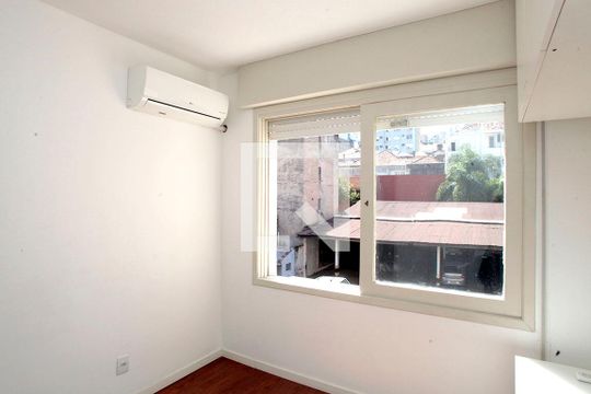 Quarto de apartamento à venda com 1 quarto, 43m² em Centro Histórico, Porto Alegre