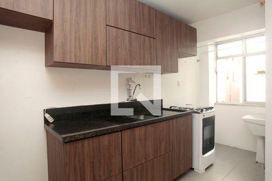 Cozinha + Área de Serviço de apartamento à venda com 1 quarto, 43m² em Centro Histórico, Porto Alegre