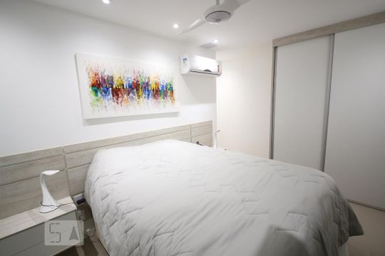 Suíte de apartamento à venda com 2 quartos, 98m² em São Francisco, Niterói