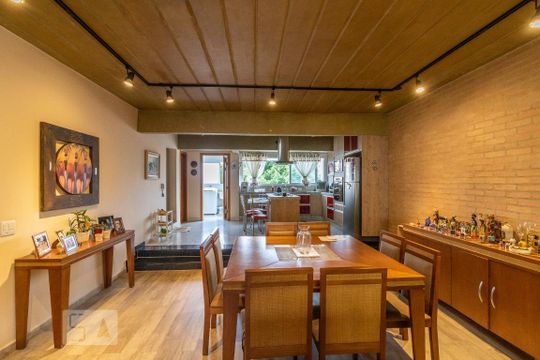 Casa para alugar com 3 quartos, 380m² em Santa Maria, São Caetano do Sul