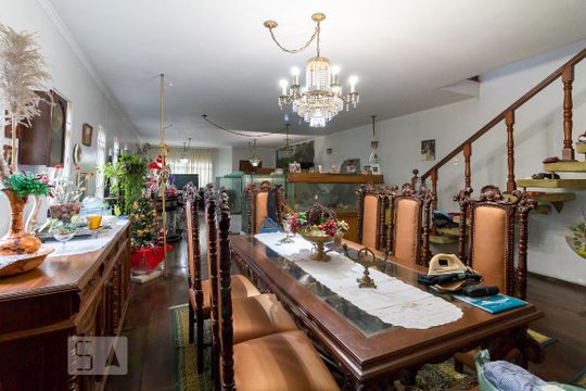 Sala 1 de casa à venda com 4 quartos, 357m² em Vila Rosália, Guarulhos