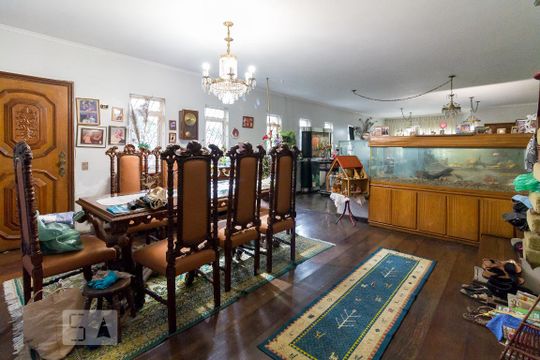 Casa à venda com 4 quartos, 357m² em Vila Rosália, Guarulhos