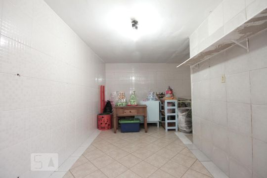 Garagem de casa à venda com 2 quartos, 75m² em Sacomã, São Paulo