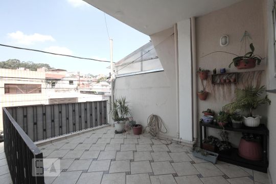 Quintal Frente de casa à venda com 2 quartos, 75m² em Sacomã, São Paulo