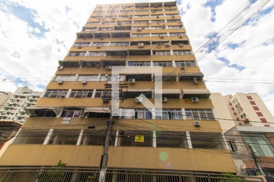 Fachada de apartamento à venda com 2 quartos, 70m² em Icaraí, Niterói