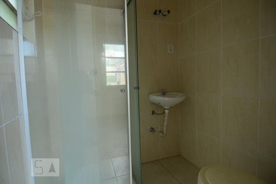 Banheiro da Suíte de apartamento à venda com 2 quartos, 55m² em Centro Histórico, Porto Alegre