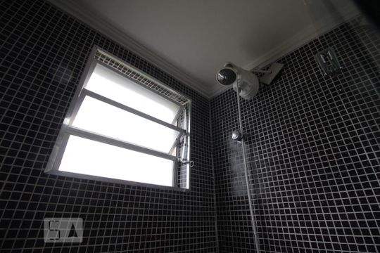 Chuveiro de apartamento à venda com 3 quartos, 70m² em Paraíso do Morumbi, São Paulo