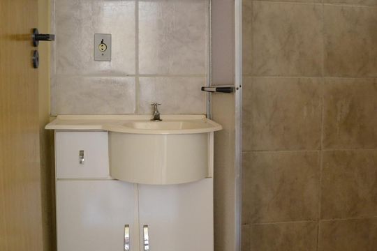 Apartamento à venda com 2 quartos, 40m² em Olaria, Canoas