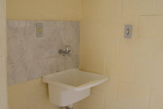 Apartamento à venda com 2 quartos, 40m² em Olaria, Canoas