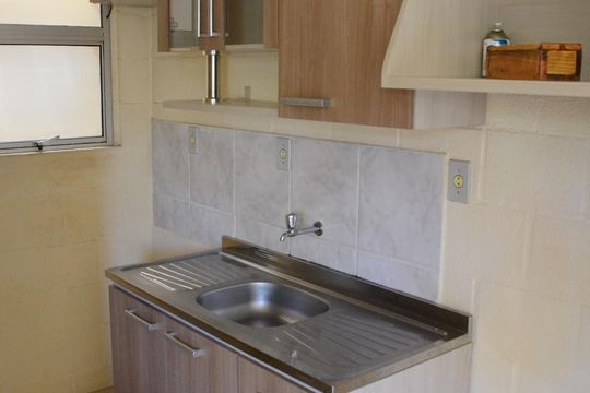 Apartamento à venda com 2 quartos, 40m² em Olaria, Canoas