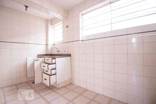 cozinha de apartamento à venda com 2 quartos, 55m² em Fundação da Casa Popular, Campinas