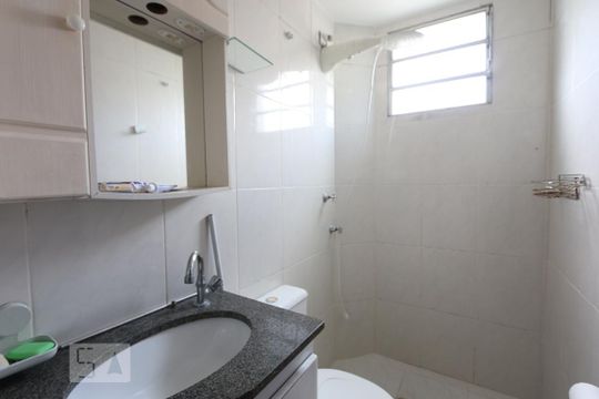 banheiro de apartamento à venda com 2 quartos, 65m² em Jardim Leonor, São Paulo