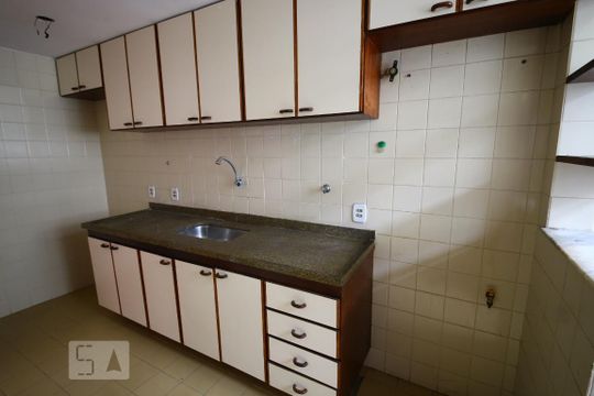 Cozinha de apartamento à venda com 3 quartos, 159m² em Icaraí, Niterói