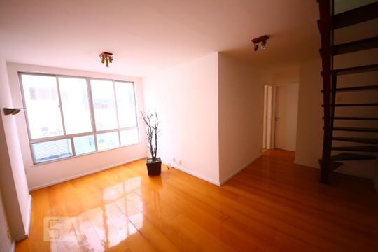 Apartamento à venda com 3 quartos, 159m² em Icaraí, Niterói