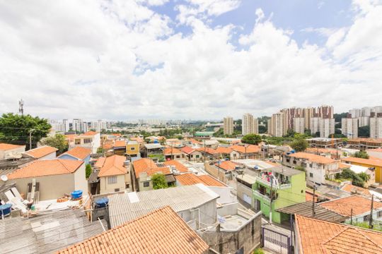Vista de casa à venda com 2 quartos, 150m² em Piqueri, São Paulo