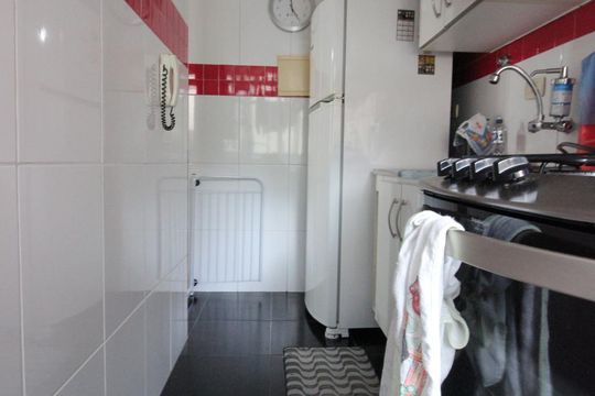 Cozinha de apartamento à venda com 2 quartos, 50m² em Vila Portugal, São Paulo