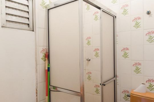 Banheiro de kitnet/studio à venda com 1 quarto, 38m² em Demarchi, São Bernardo do Campo