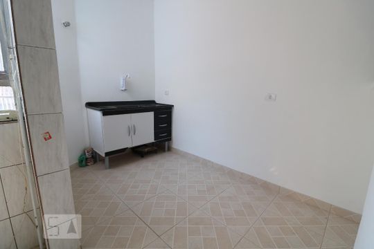 Cozinha de apartamento para alugar com 1 quarto, 40m² em Bela Vista, São Paulo