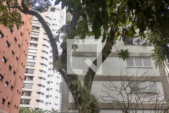 Fachada do Prédio de apartamento para alugar com 2 quartos, 130m² em Moema, São Paulo