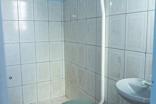 Banheiro de apartamento à venda com 1 quarto, 25m² em Campina, São Leopoldo