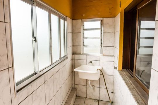 Área de Serviço de casa de condomínio para alugar com 2 quartos, 110m² em Jardim Carvalho, Porto Alegre