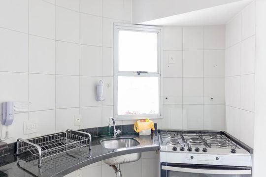 Cozinha de apartamento à venda com 2 quartos, 65m² em Jardim Goiás, Goiânia