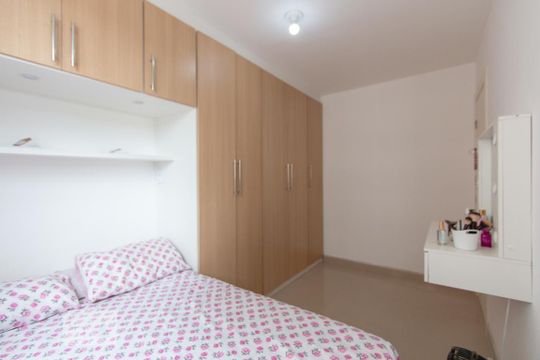 Quarto 1 de apartamento para alugar com 2 quartos, 50m² em Barreto, Niterói
