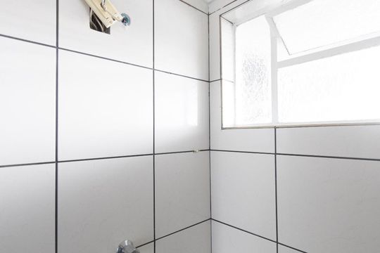 Banheiro Social de apartamento para alugar com 2 quartos, 70m² em Parque São Jorge, São Paulo