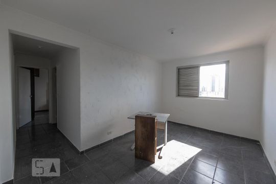 Sala de apartamento para alugar com 2 quartos, 70m² em Parque São Jorge, São Paulo