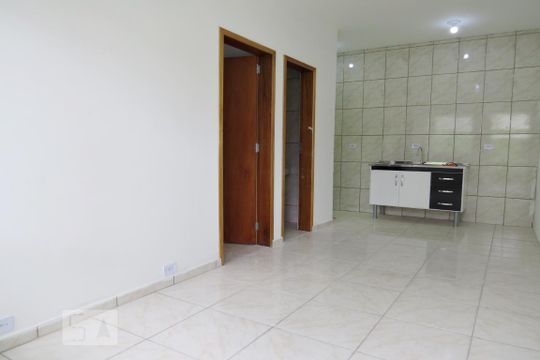 Sala/Cozinha de kitnet/studio à venda com 1 quarto, 45m² em Vila Mazzei, São Paulo