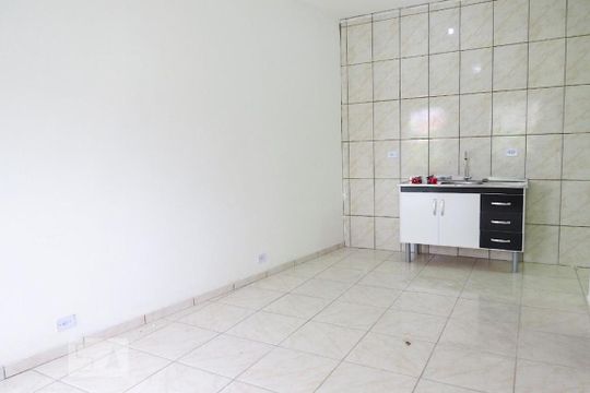 Sala/Cozinha de kitnet/studio à venda com 1 quarto, 45m² em Vila Mazzei, São Paulo