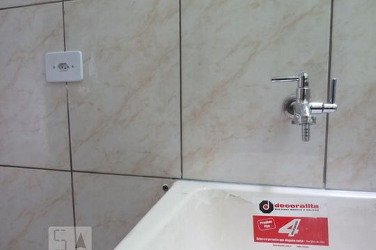 Lavanderia (Torneira) de kitnet/studio à venda com 1 quarto, 45m² em Vila Mazzei, São Paulo