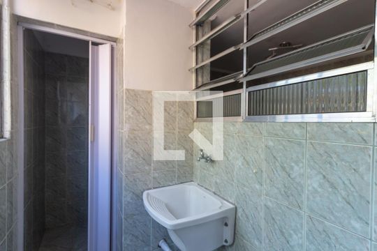 Área de Serviço de apartamento para alugar com 2 quartos, 66m² em Cidade Antônio Estevão de Carvalho, São Paulo
