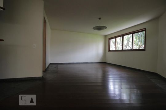 Sala de casa à venda com 4 quartos, 343m² em Lar São Paulo, São Paulo