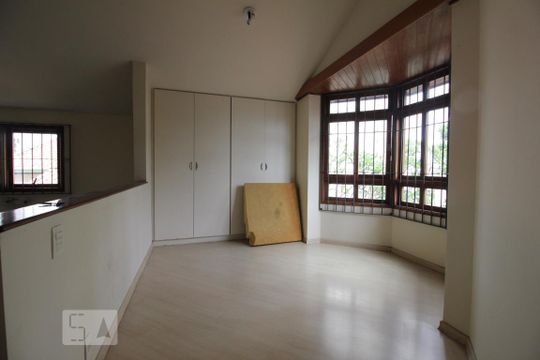 Corredor de casa à venda com 4 quartos, 343m² em Lar São Paulo, São Paulo